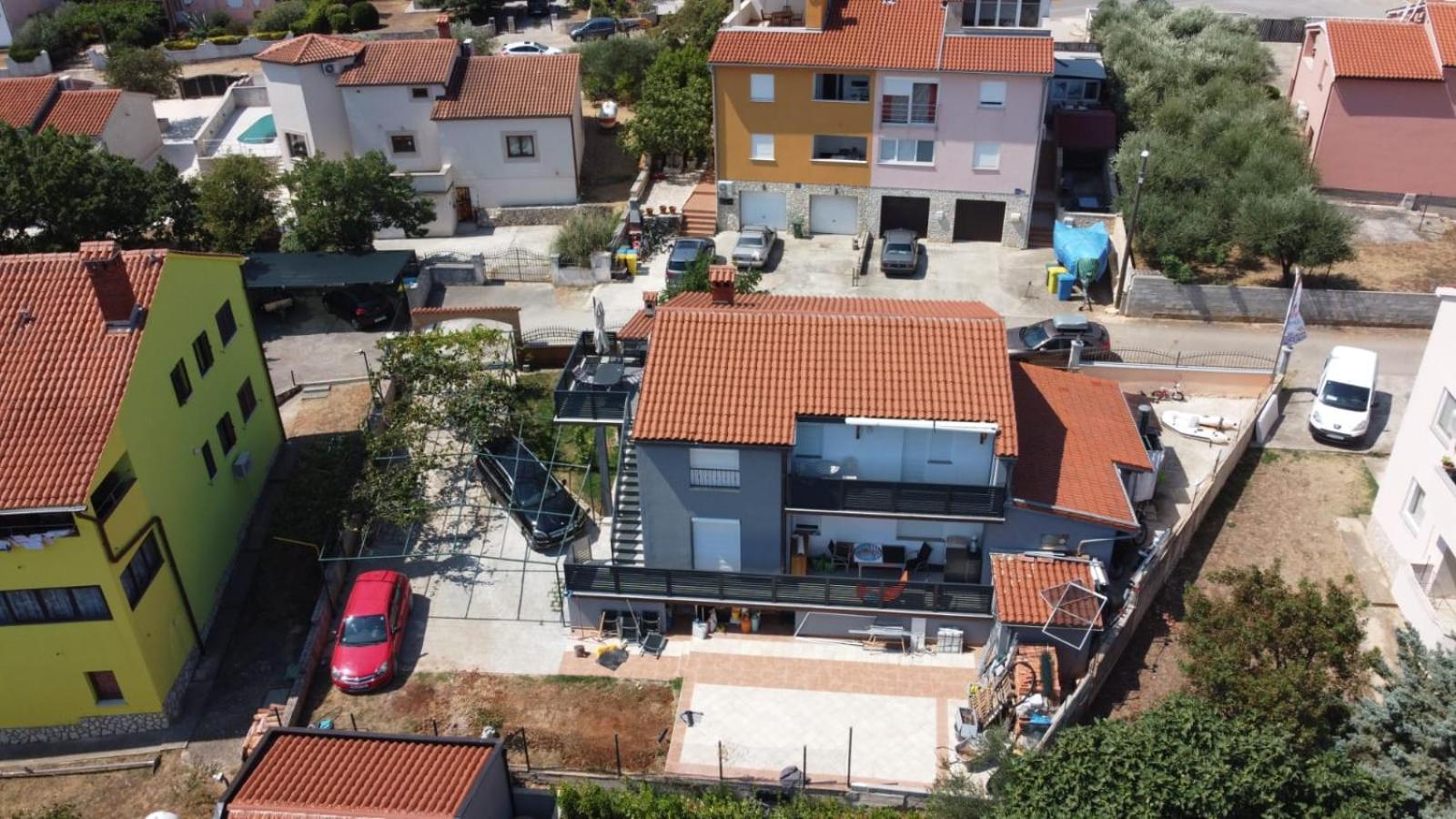Ferienwohnung Irina Ližnjan エクステリア 写真