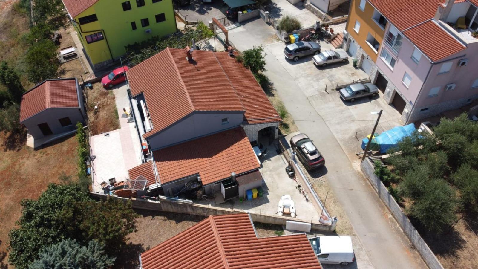 Ferienwohnung Irina Ližnjan エクステリア 写真