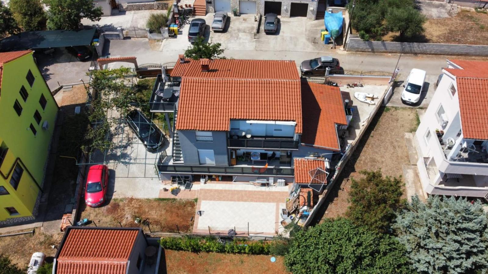Ferienwohnung Irina Ližnjan エクステリア 写真