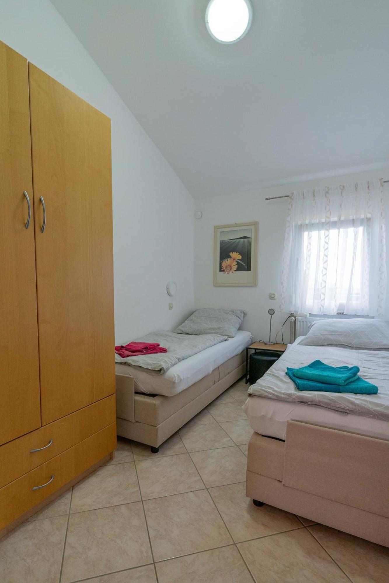 Ferienwohnung Irina Ližnjan エクステリア 写真