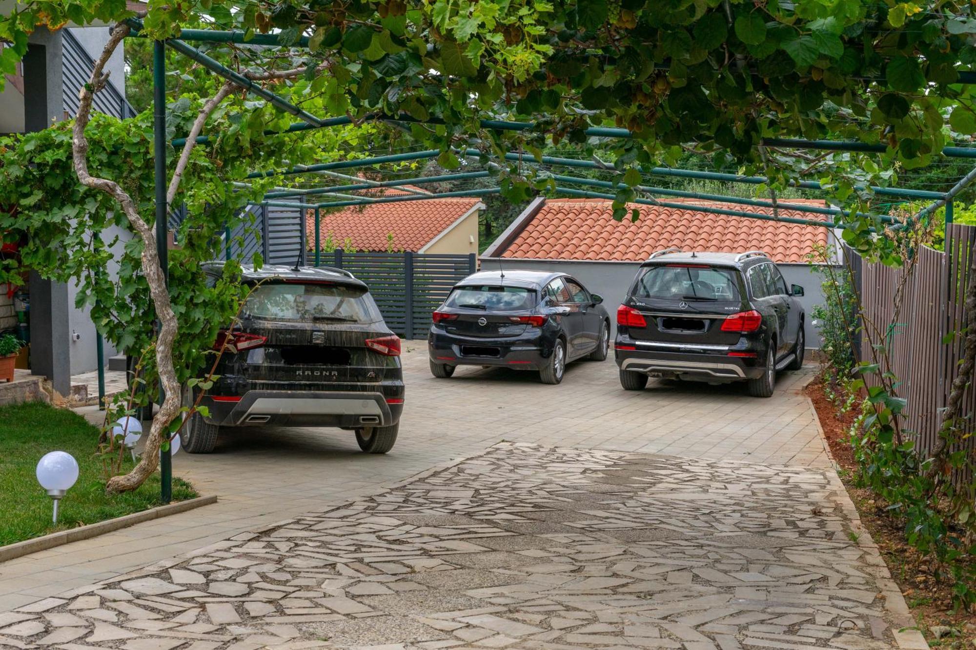 Ferienwohnung Irina Ližnjan 部屋 写真