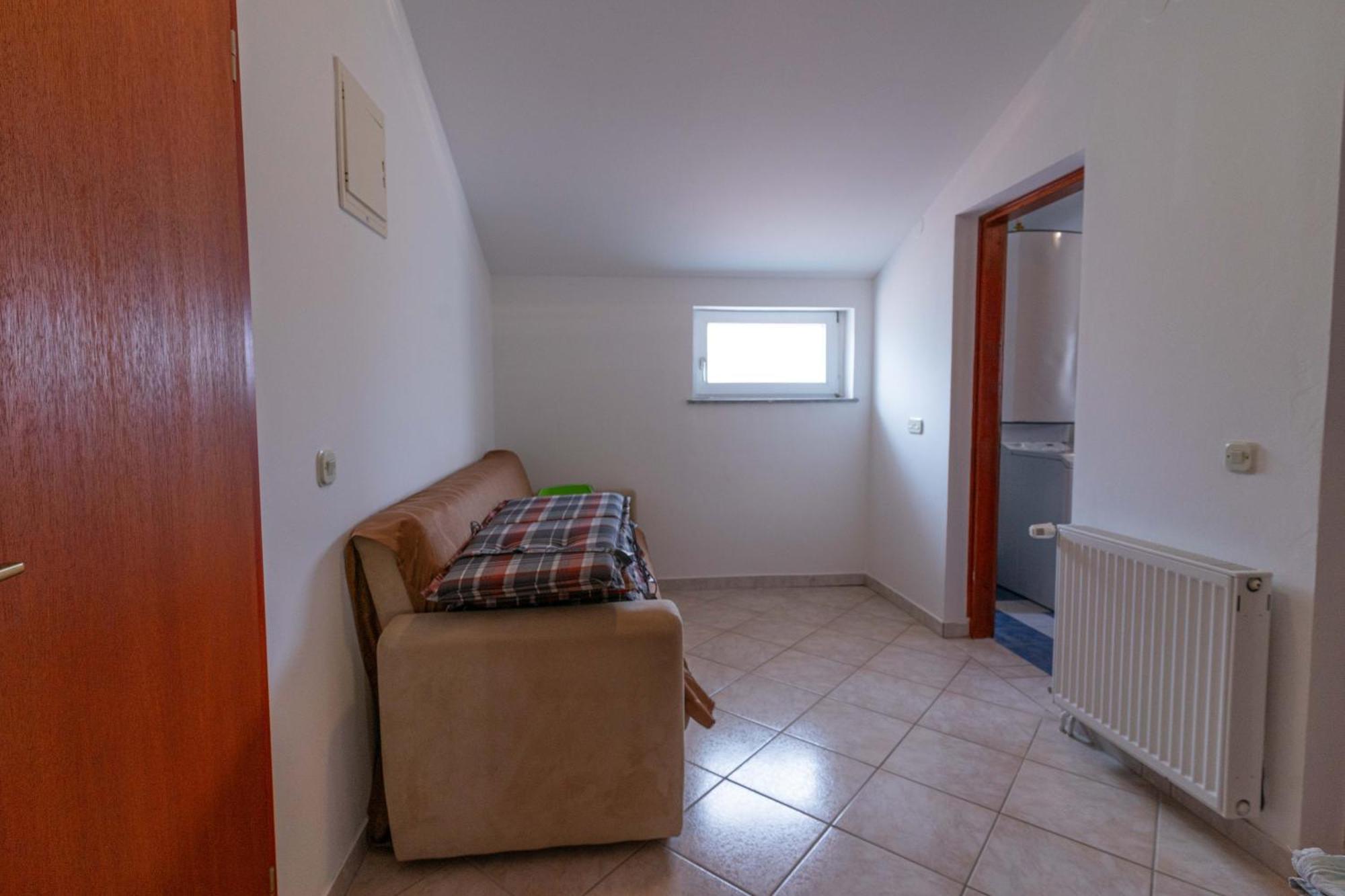 Ferienwohnung Irina Ližnjan エクステリア 写真