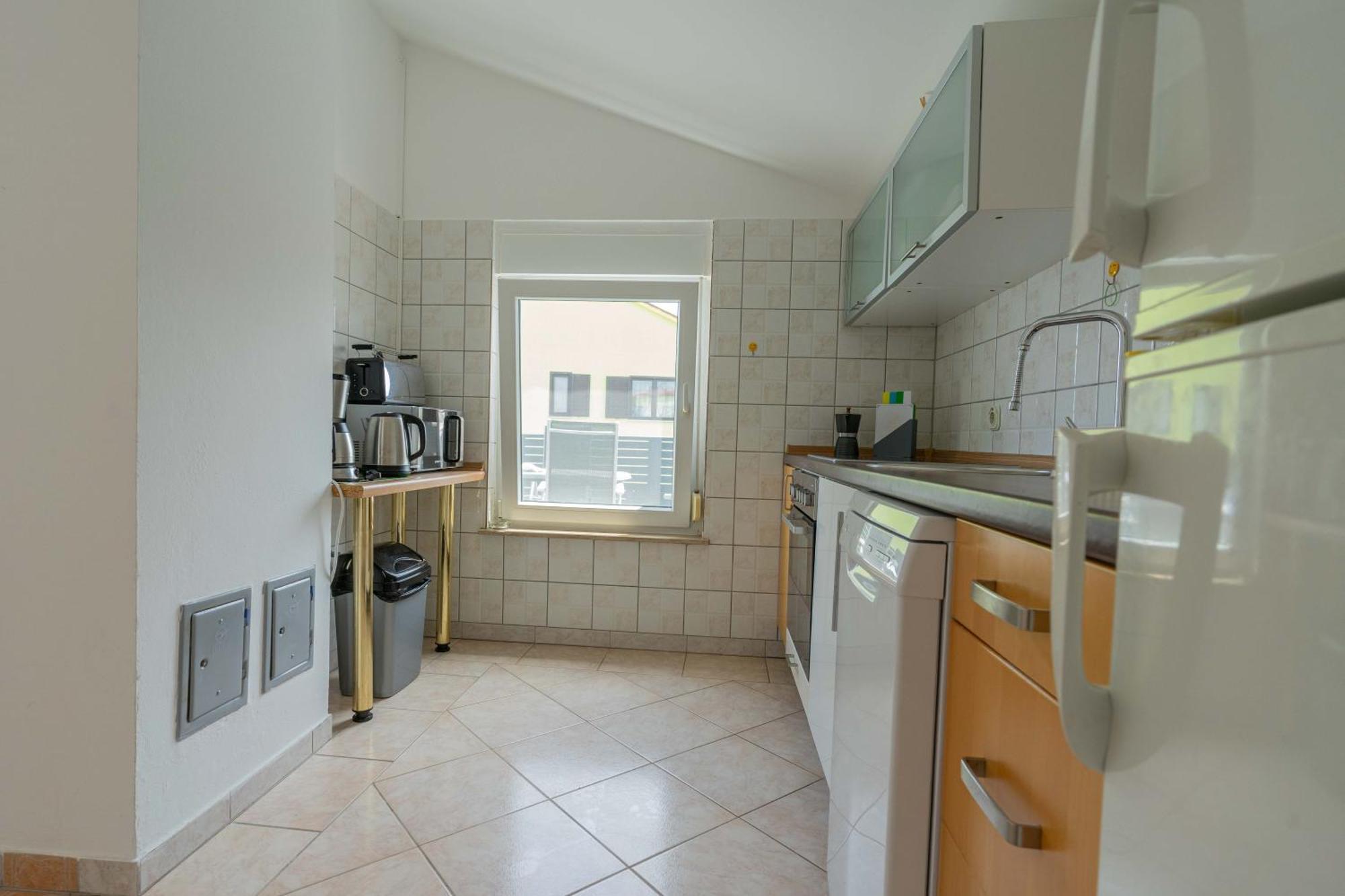 Ferienwohnung Irina Ližnjan エクステリア 写真